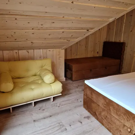 Braci Сasa de vacaciones Warchaly